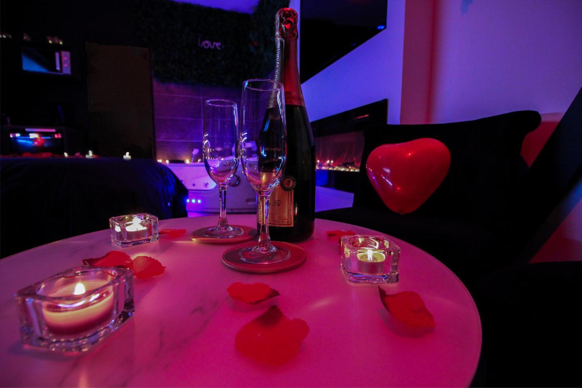 Loveroomxspa Bourg-Saint-Christophe Buitenkant foto