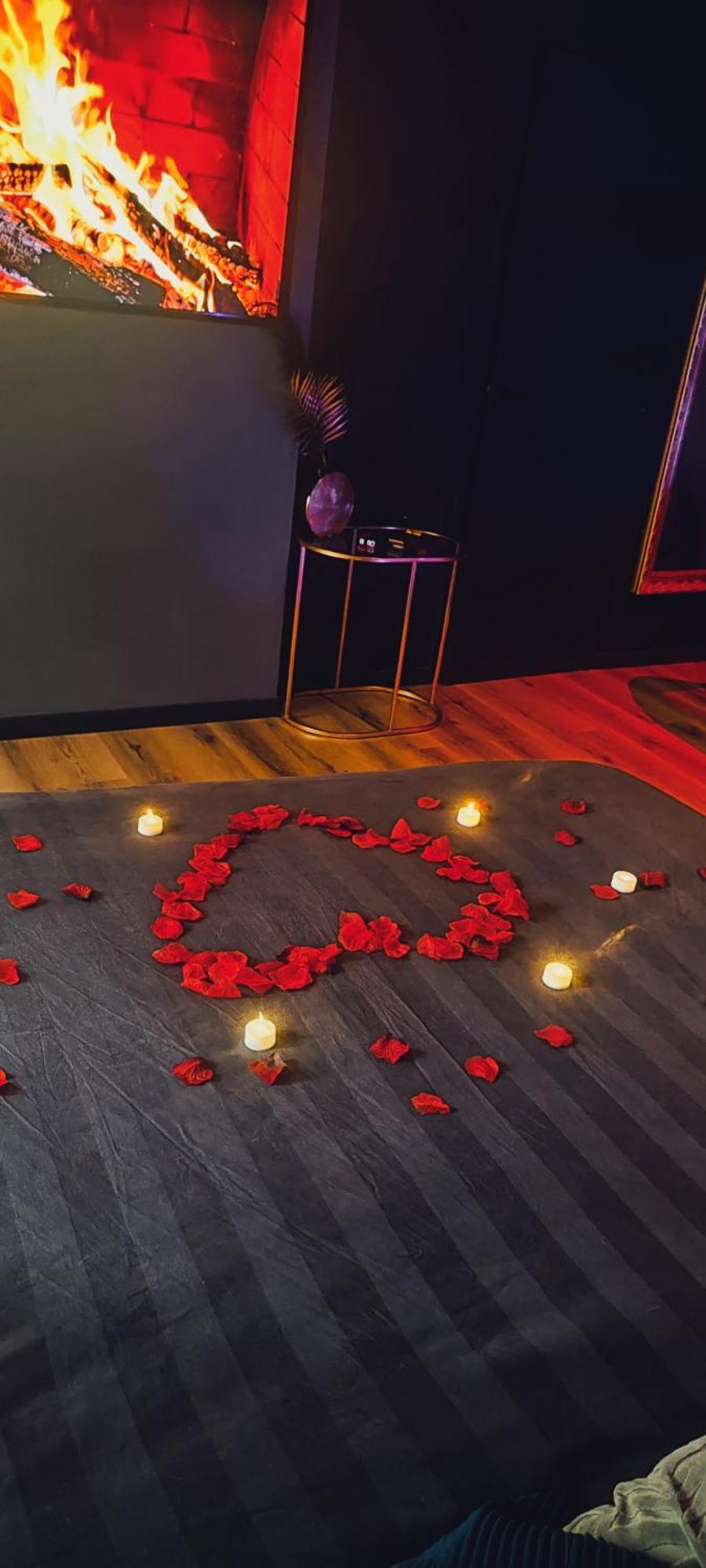 Loveroomxspa Bourg-Saint-Christophe Kamer foto