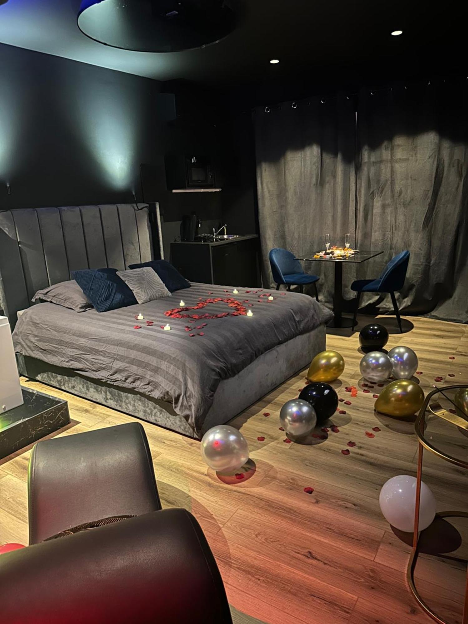 Loveroomxspa Bourg-Saint-Christophe Buitenkant foto