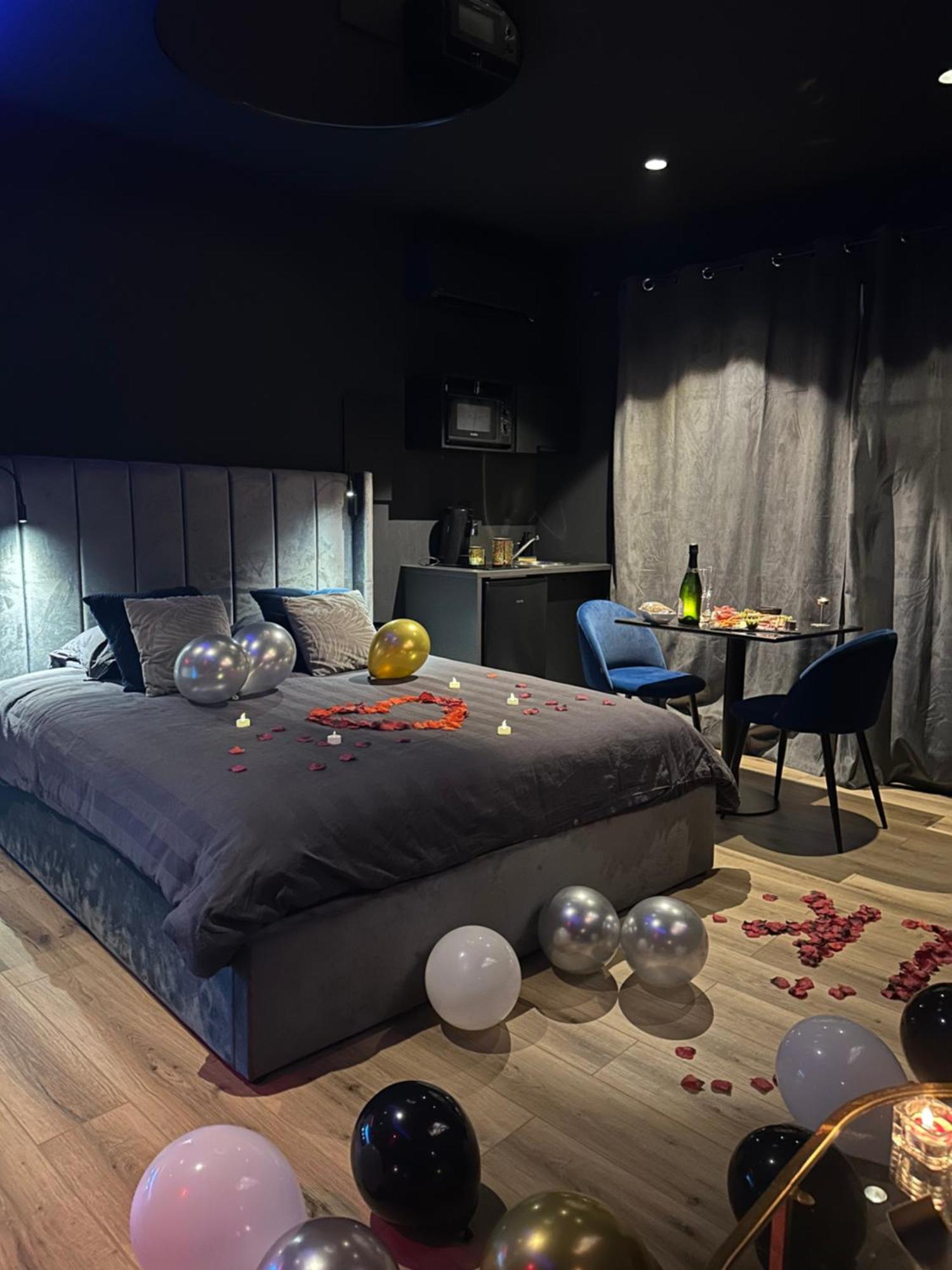 Loveroomxspa Bourg-Saint-Christophe Buitenkant foto