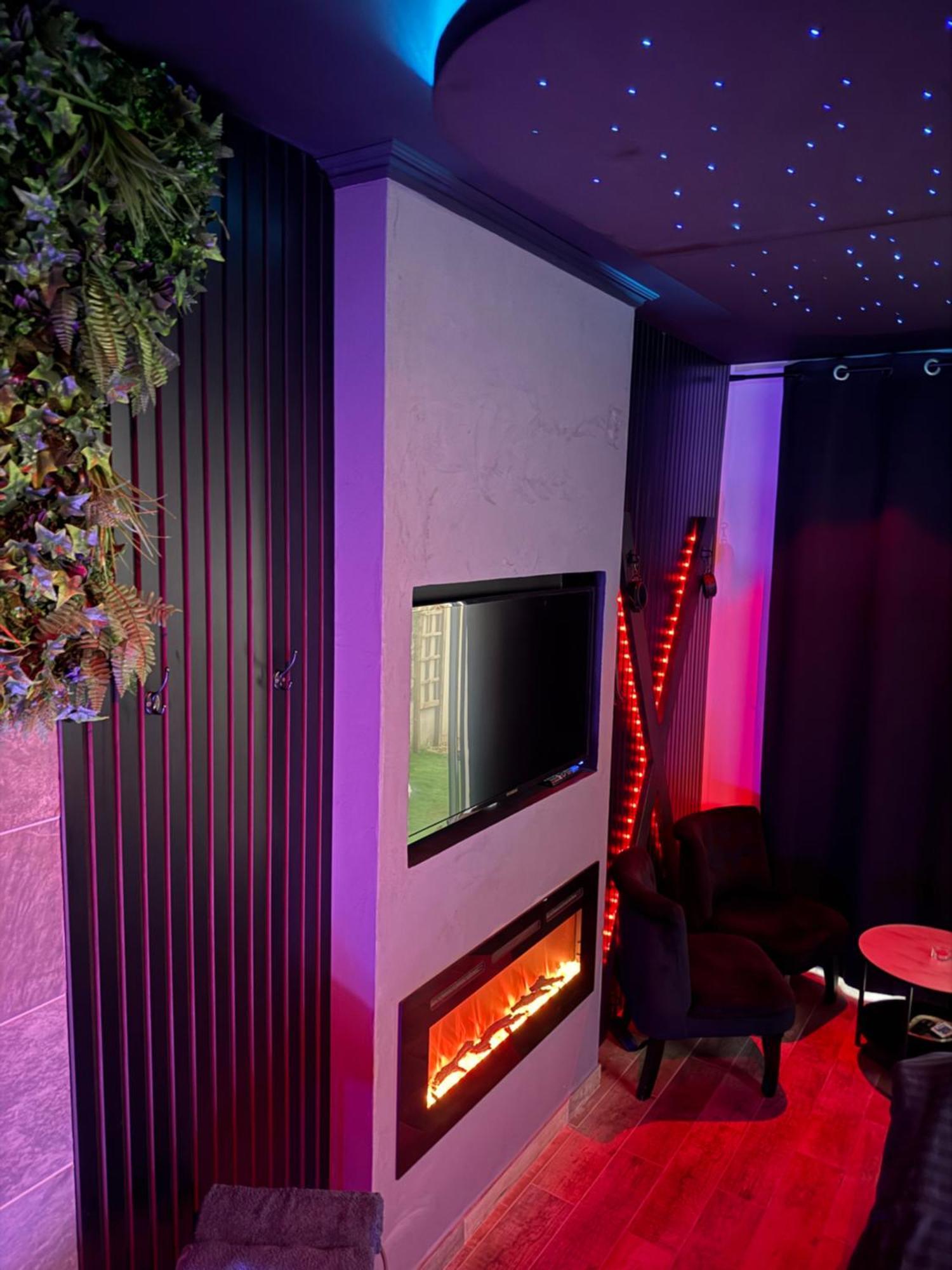 Loveroomxspa Bourg-Saint-Christophe Buitenkant foto